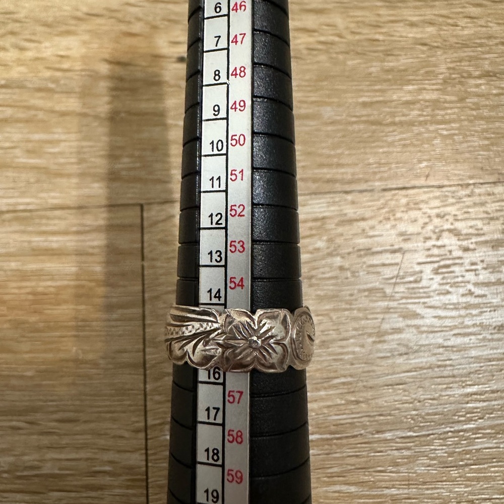 Vintage 925 Stamped Silver Floral Silver Ring Size 7.5 - Picture 5 of 6
